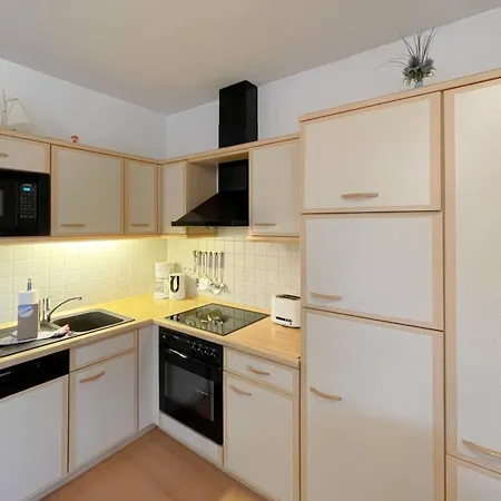 Apartment Haus Berlin Ferienwohung 1 *